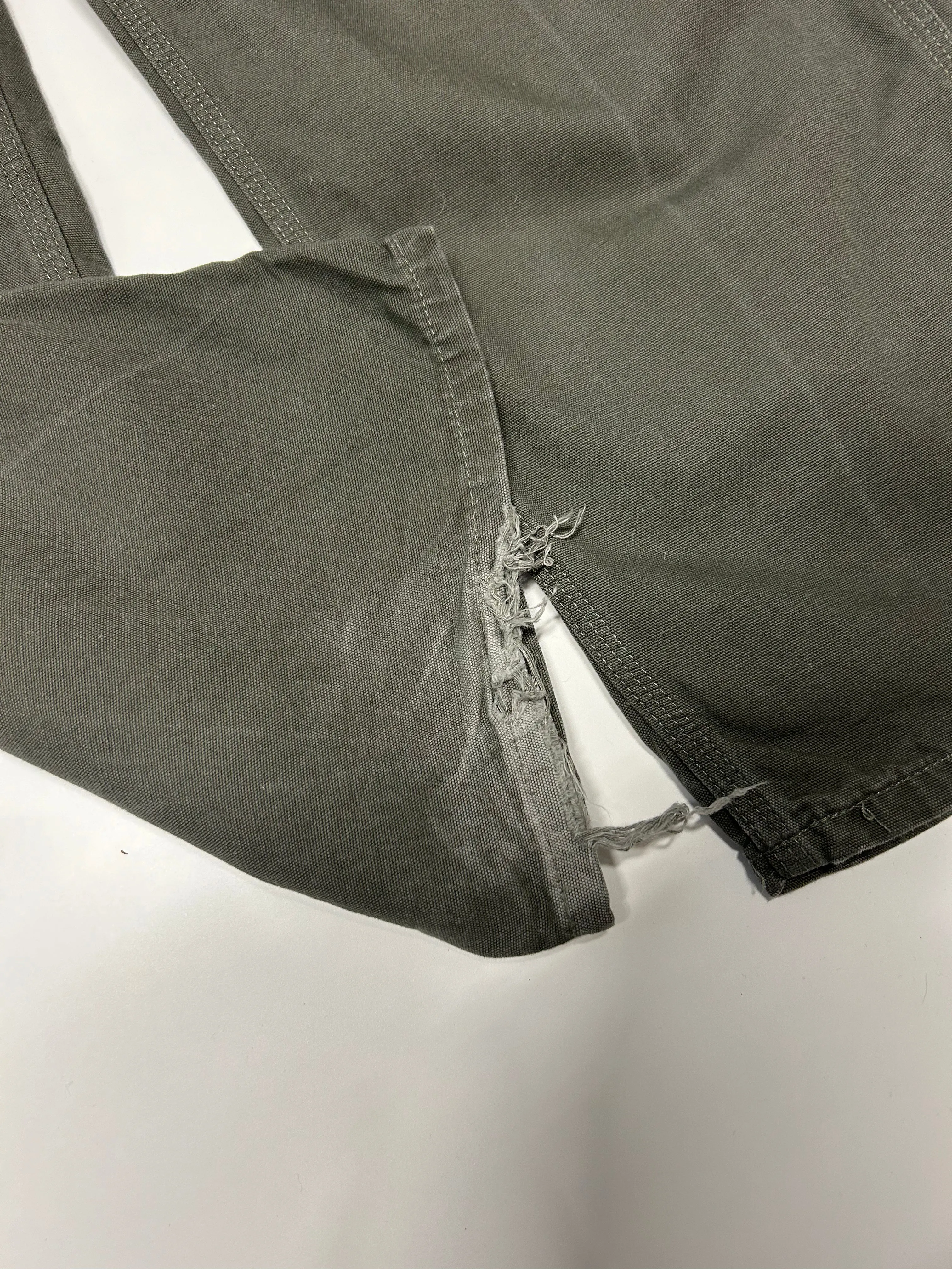 Vintage Carhartt carpenter cargo pants (W35)